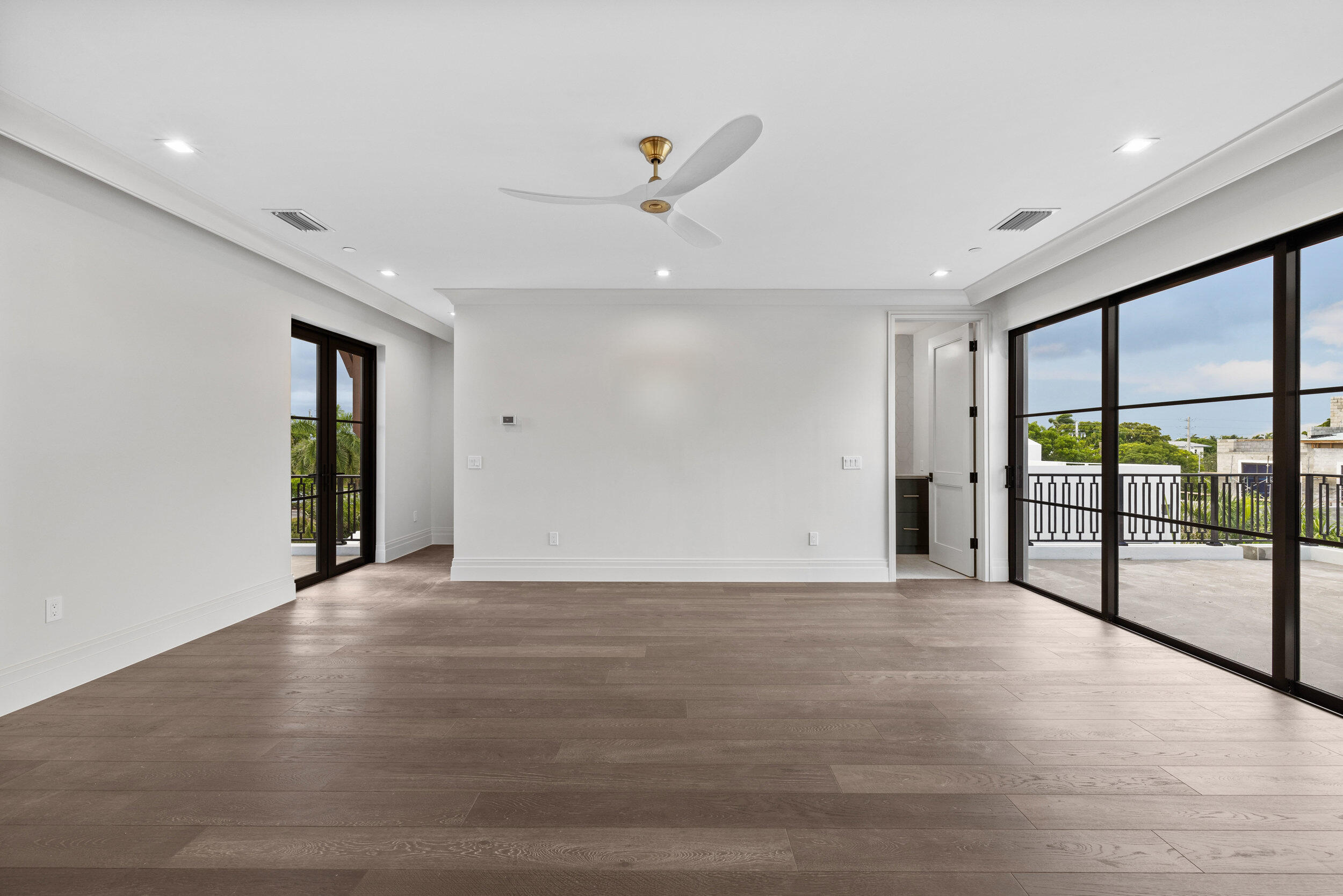 SOPHIA FREY - Residential