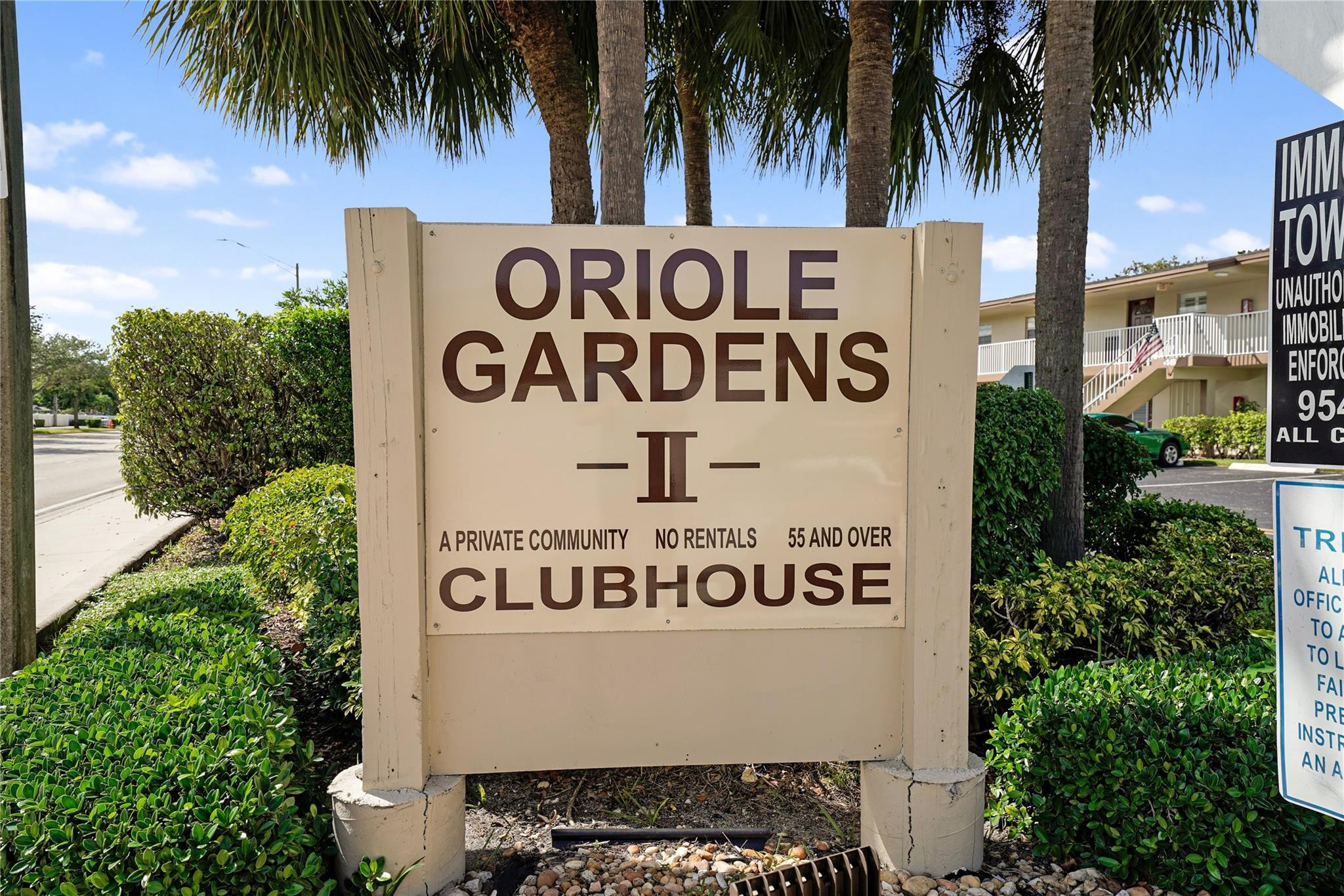 ORIOLE GARDENS TWO 40 CONDO - Residential