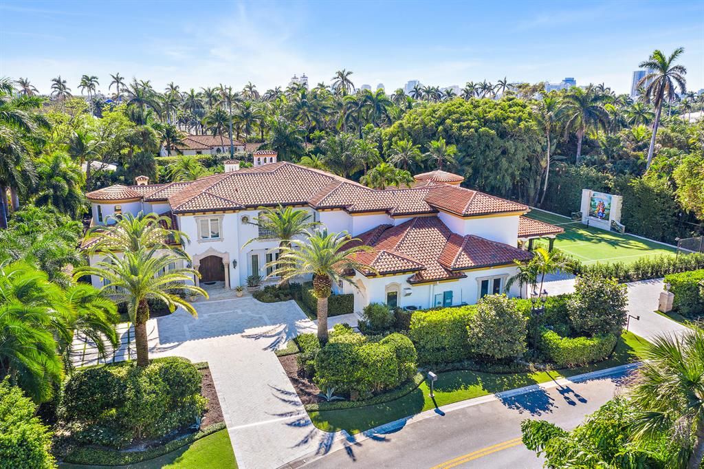 Photo of 228 Via Las Brisas, Palm Beach, FL 33480 (MLS # R10682888)