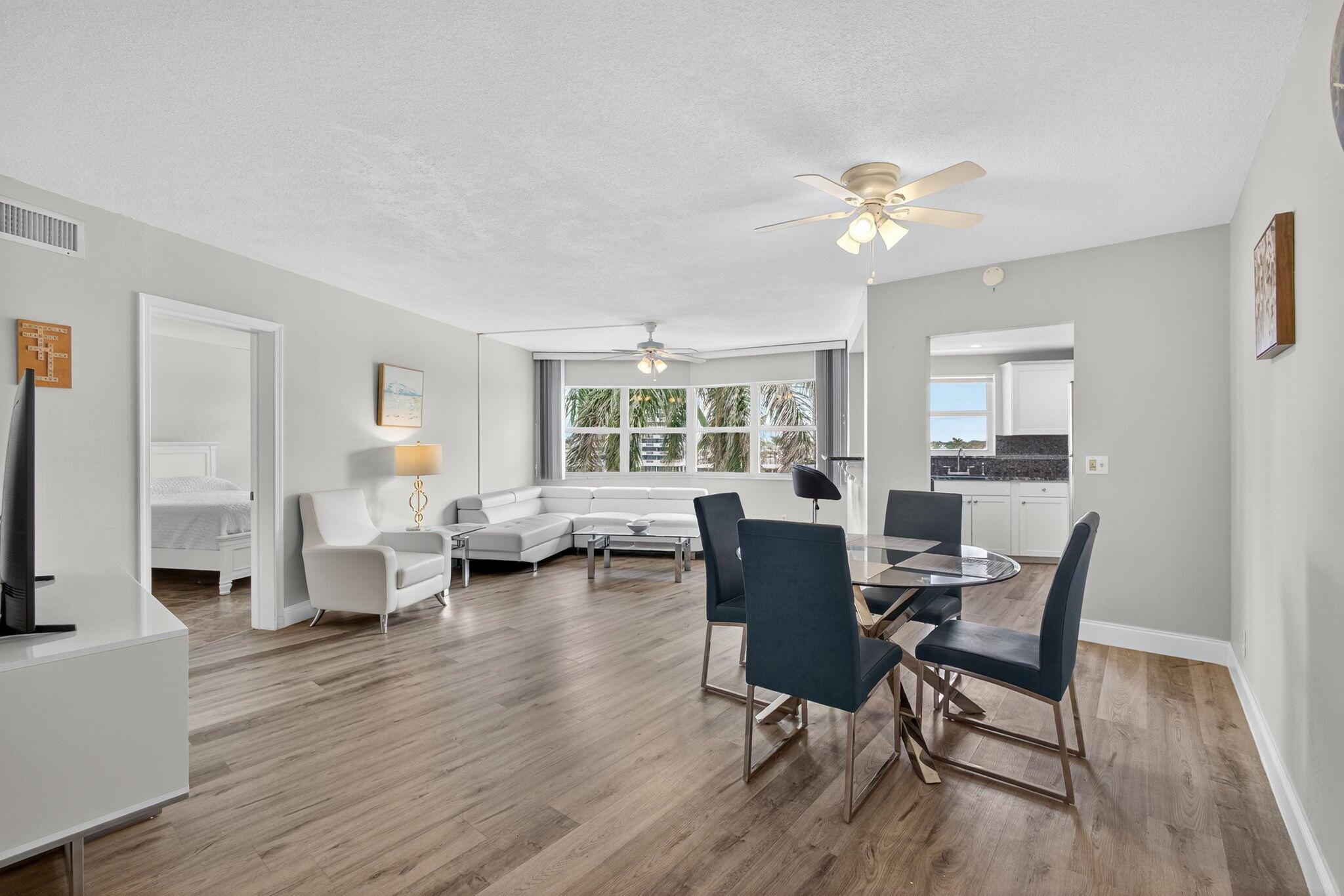 28 Yacht Club Drive 409
