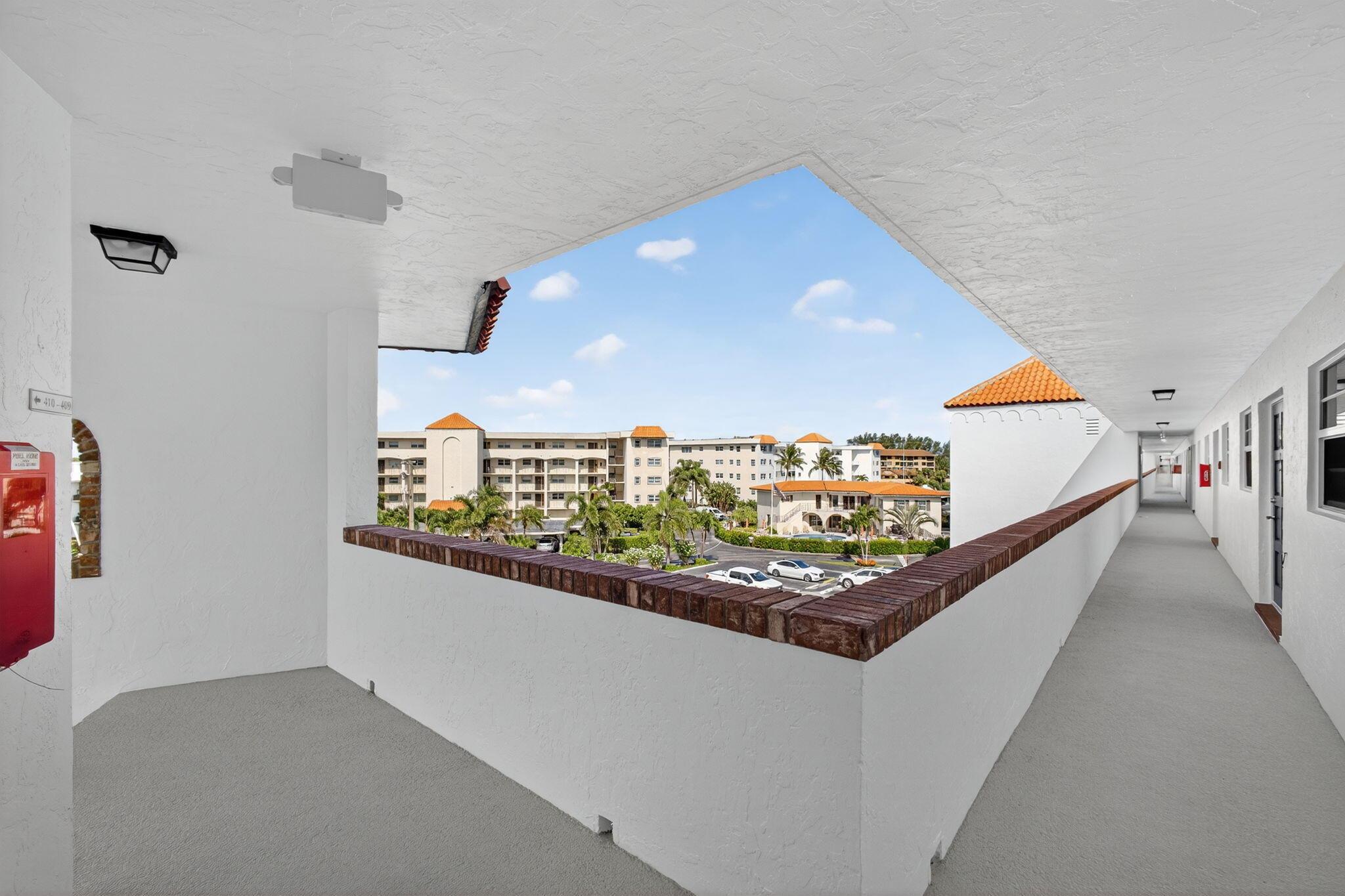 28 Yacht Club Drive 409