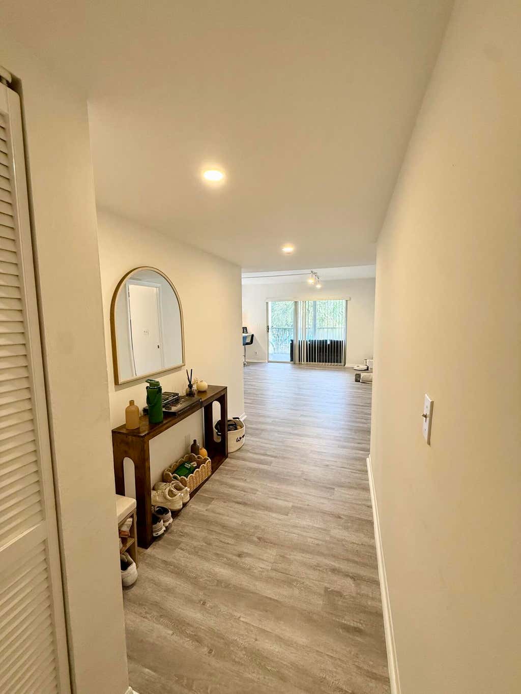 Photo of 5910 MORNINGSTAR Circle #306, Delray Beach, FL 33484 (MLS # B26061620)