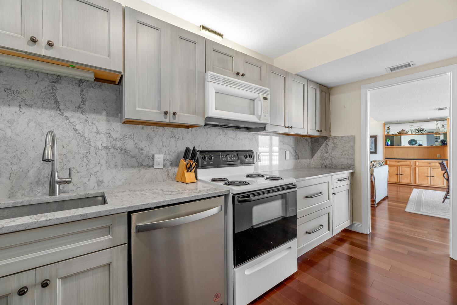 AMBASSADOR II CORP - Residential