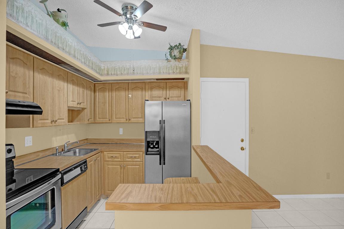 BELFORT CONDOMINIUM E - Residential