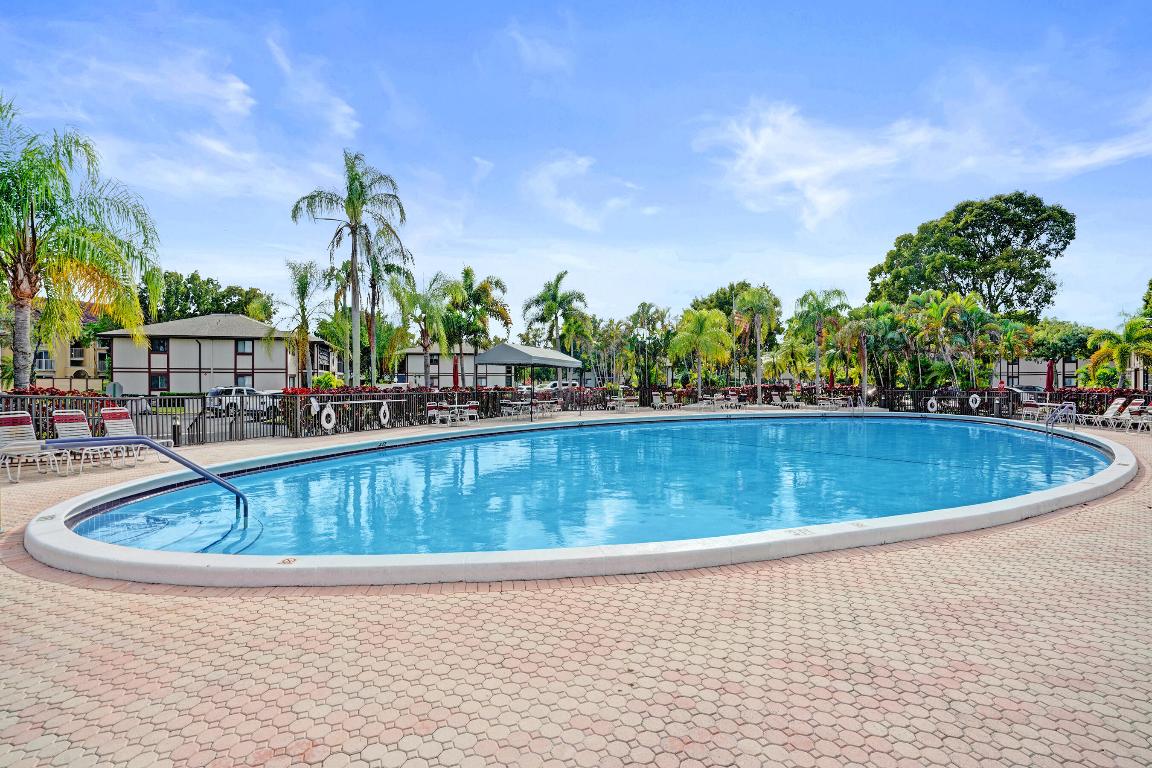 BELFORT CONDOMINIUM E - Residential