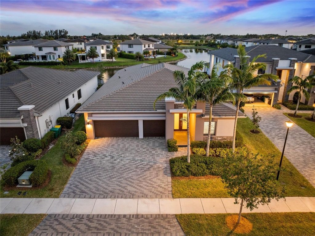 Photo of 10490 Mira Vista Drive, Parkland, FL 33076 (MLS # F10544343)