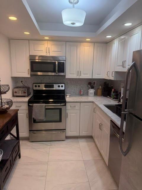 AMBASSADORS V NORTH CONDO - Residential Lease