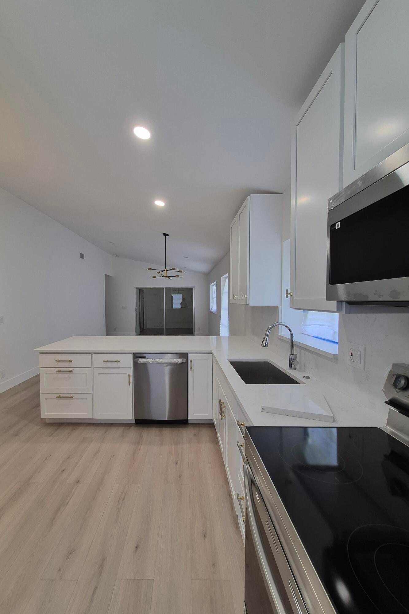 8101 Sweetbriar Way