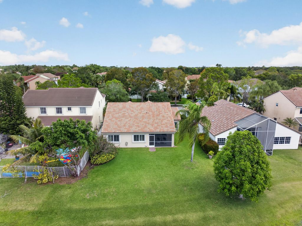 Photo of 197 Cameron Drive, Weston, FL 33326 (MLS # B26016730)