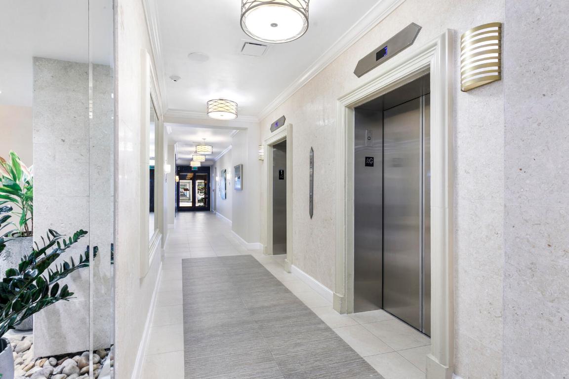 108 Lakeshore Drive 640