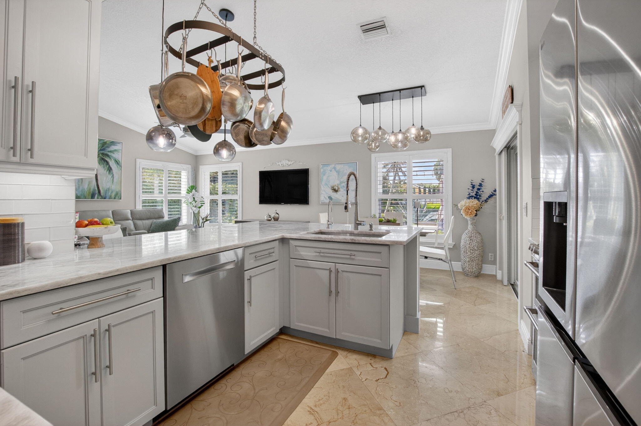 RAINBOW LAKES - Residential