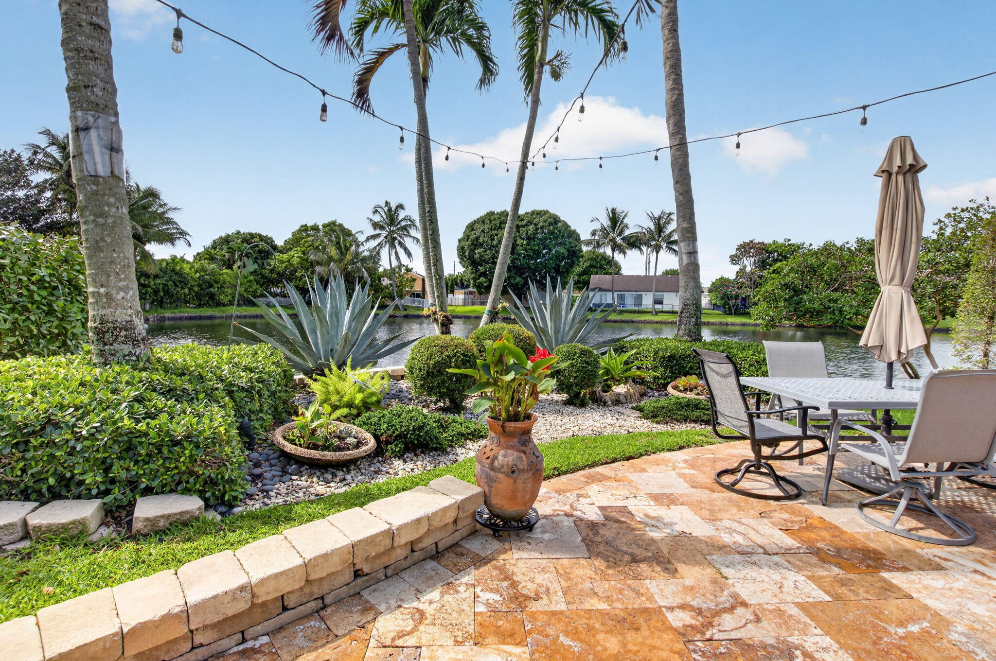 RAINBOW LAKES - Residential