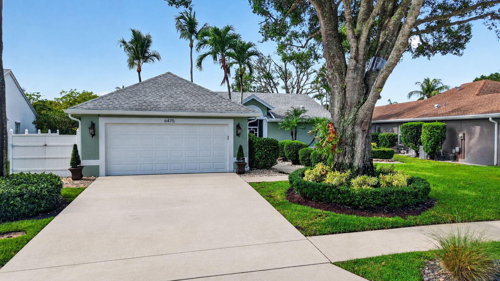 RAINBOW LAKES - Residential