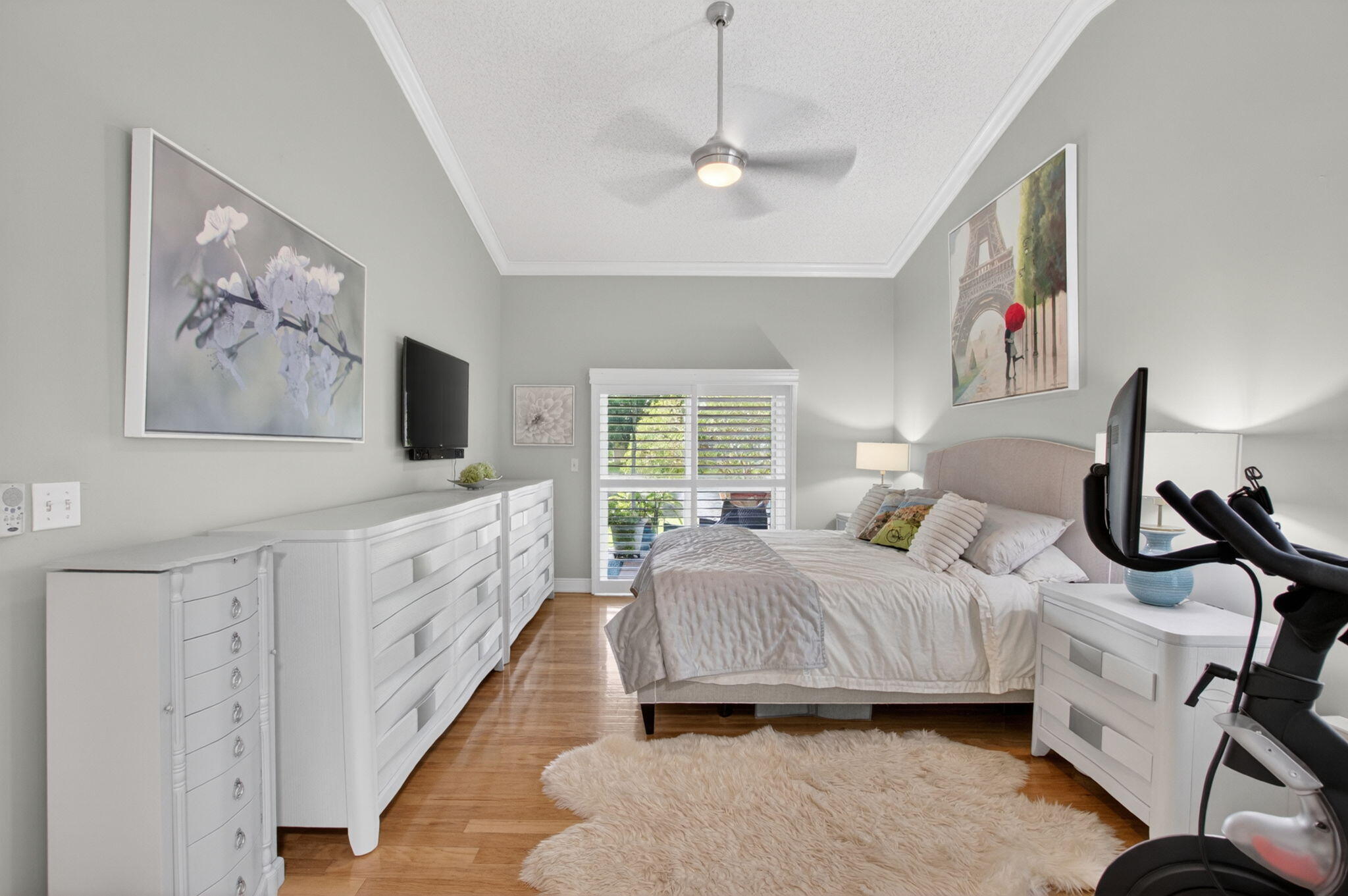 RAINBOW LAKES - Residential