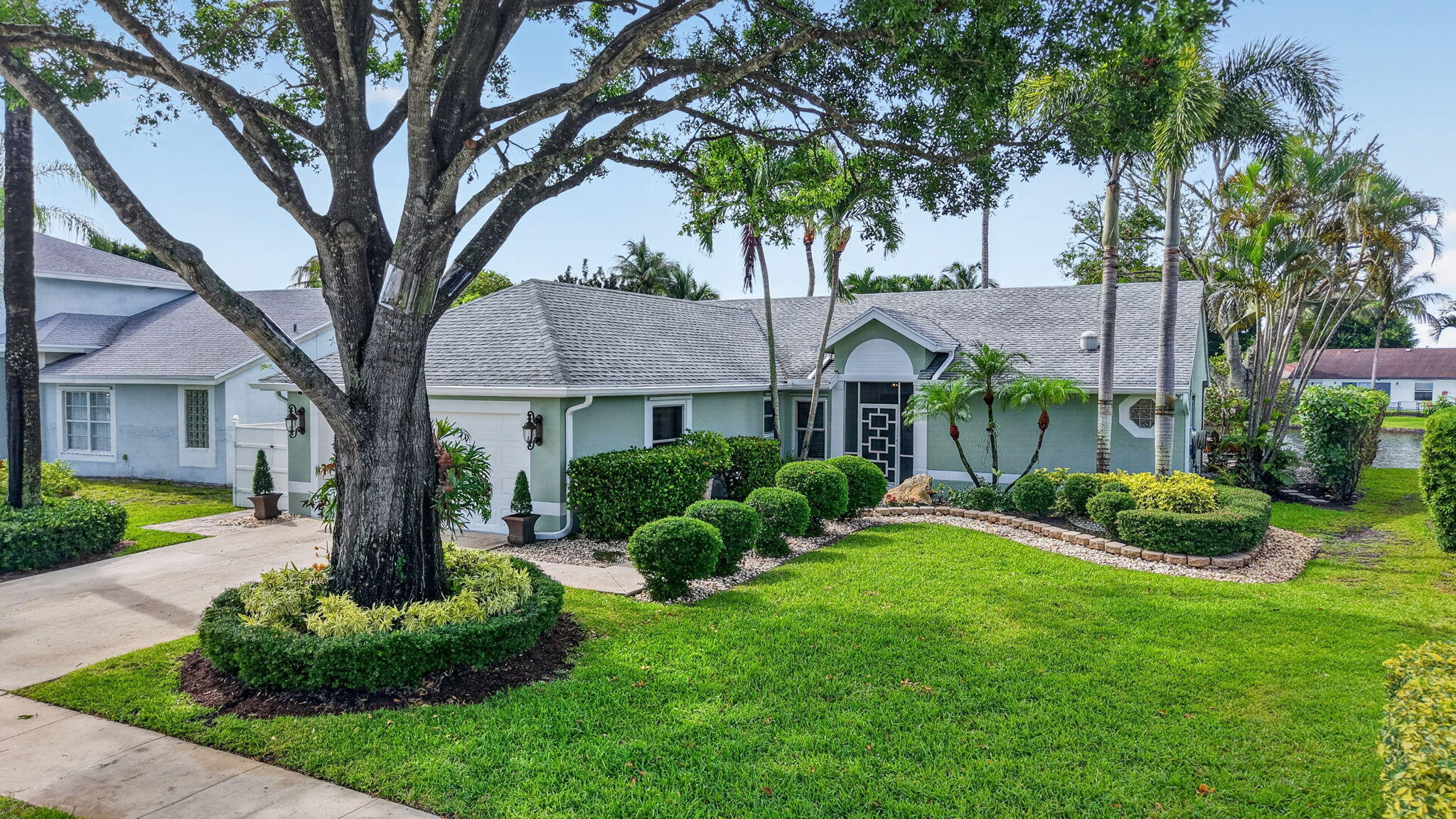 RAINBOW LAKES - Residential