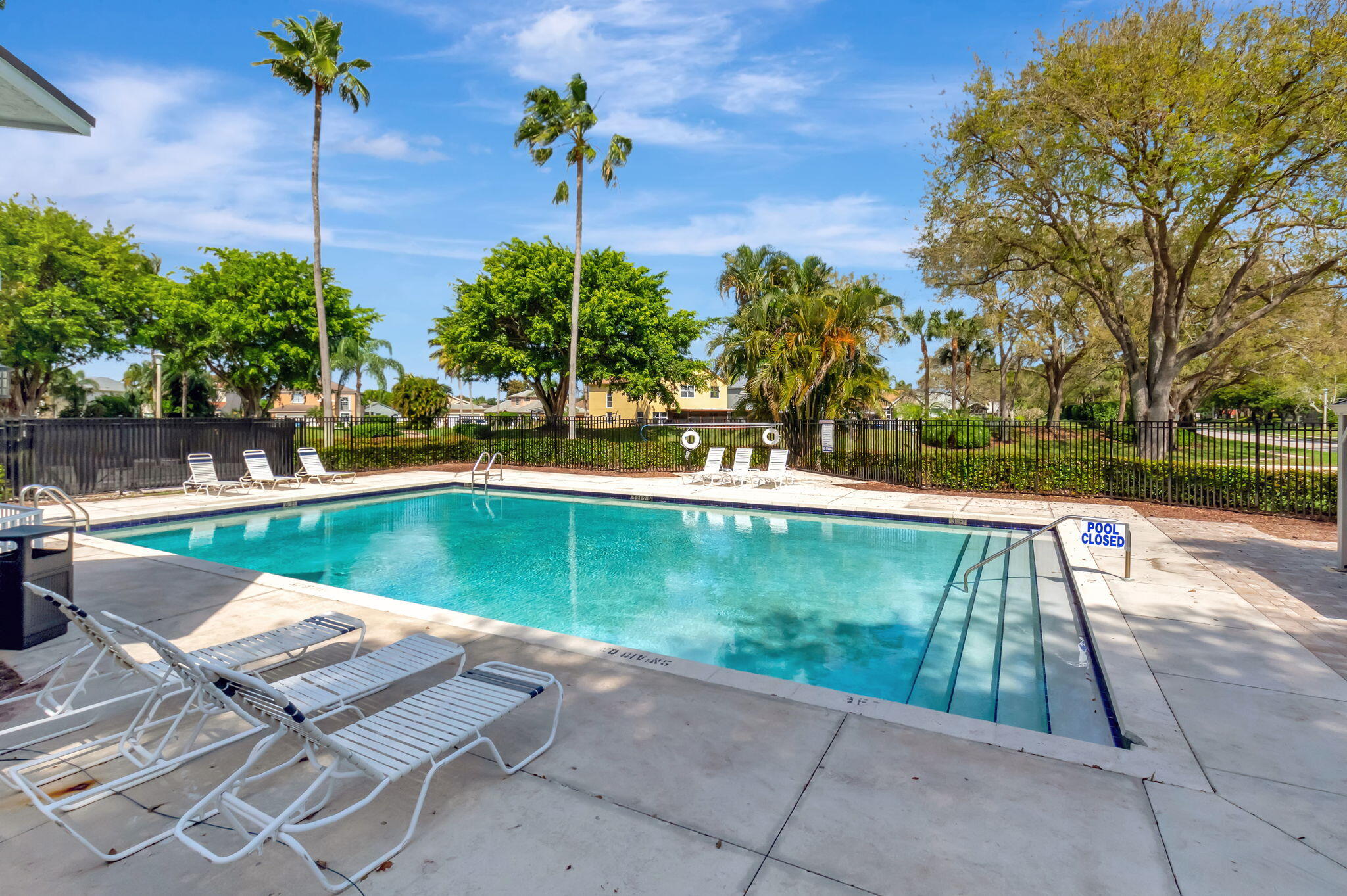 RAINBOW LAKES - Residential