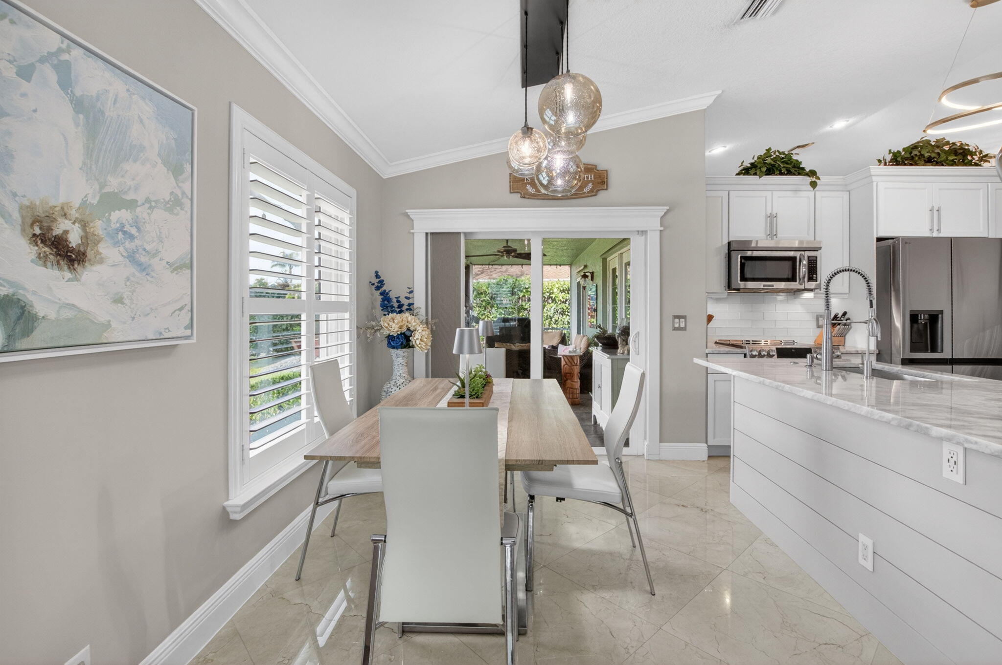 RAINBOW LAKES - Residential