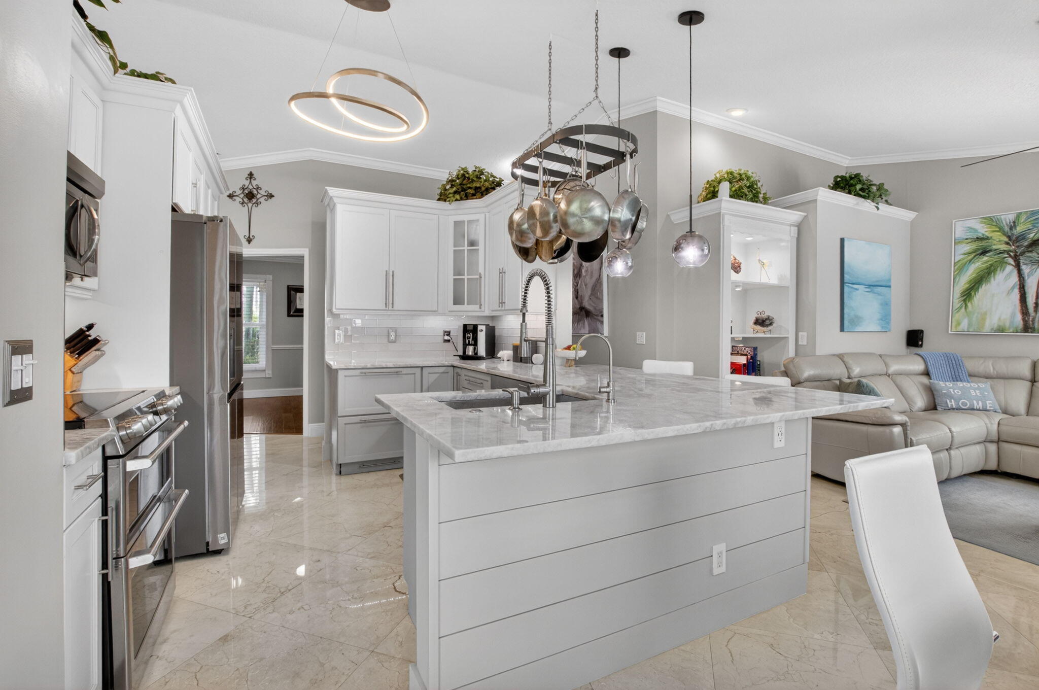 RAINBOW LAKES - Residential