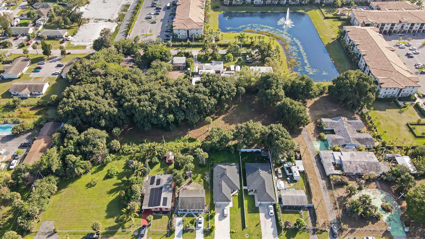 ROSELAND PARK - Land