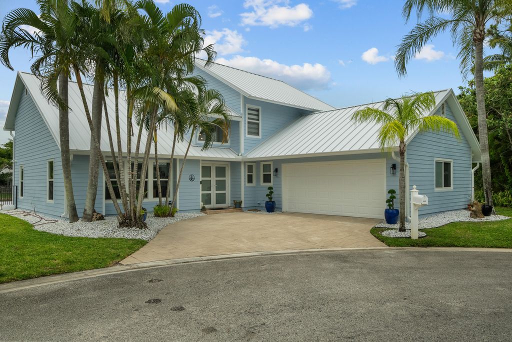 Photo of 9029 SE Breeze Way, Hobe Sound, FL 33455 (MLS # R11157014)