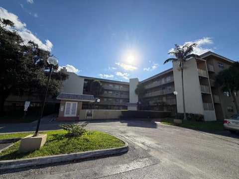 Tiny photo for 3120 N PINE ISLAND Road #403, Sunrise, FL 33351 (MLS # B26089332)