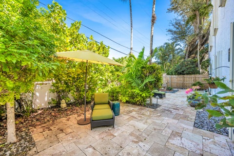 Tiny photo for 1627 E Broward Boulevard, Fort Lauderdale, FL 33301 (MLS # B26089830)