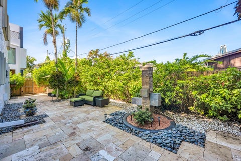 Tiny photo for 1627 E Broward Boulevard, Fort Lauderdale, FL 33301 (MLS # B26089830)