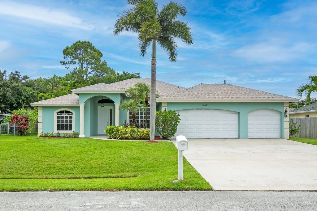 Photo of 1849 SE Camilo Street, Port Saint Lucie, FL 34952 (MLS # R11005920)