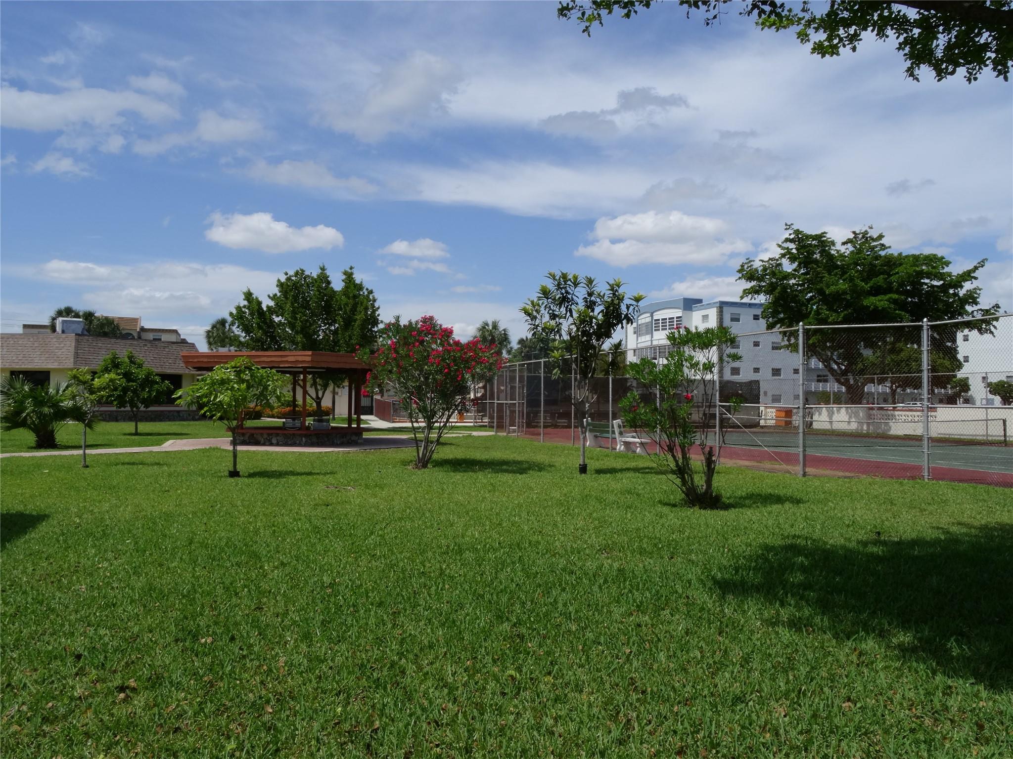 Ruby Condo - Residential