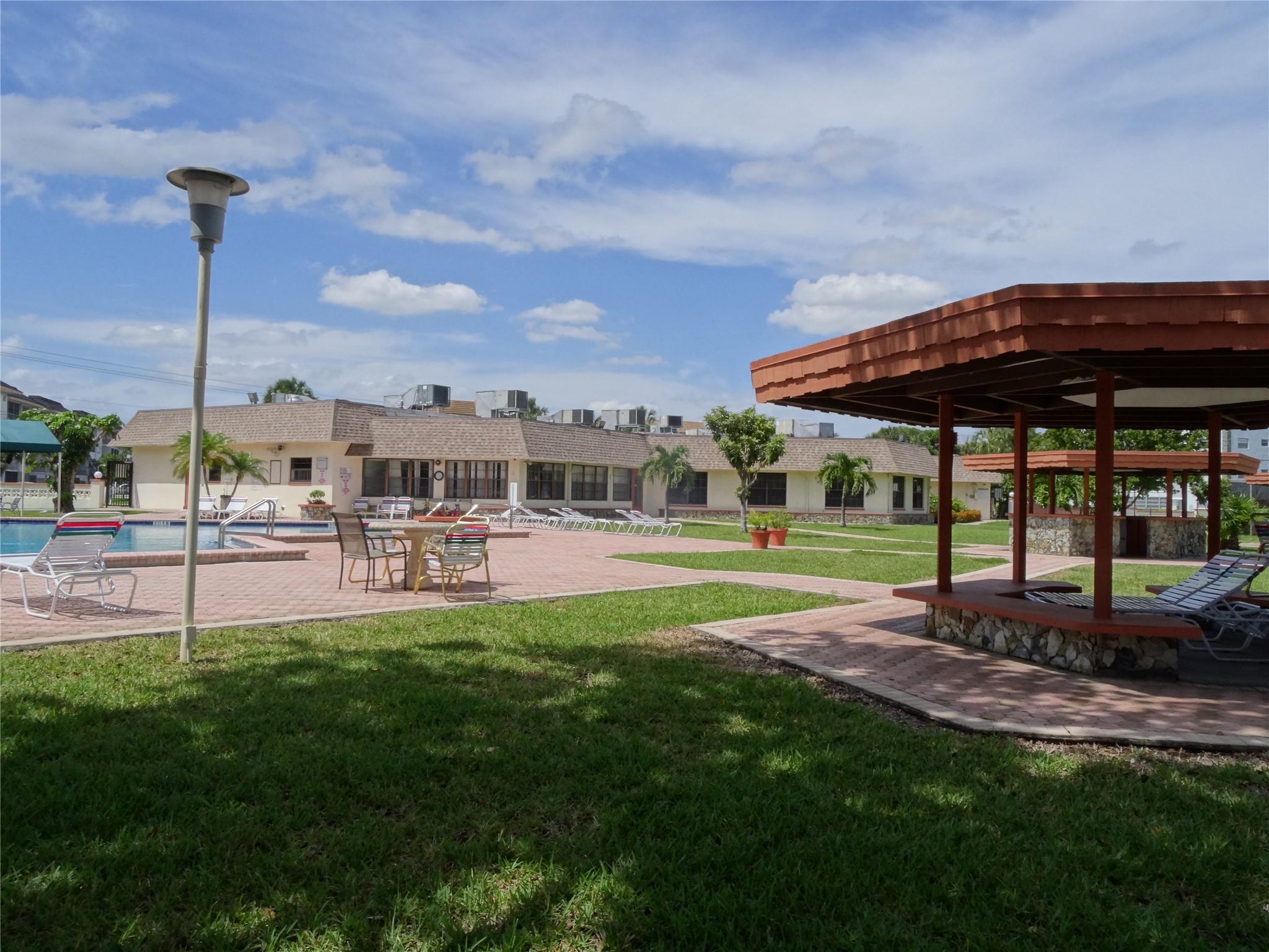 Ruby Condo - Residential