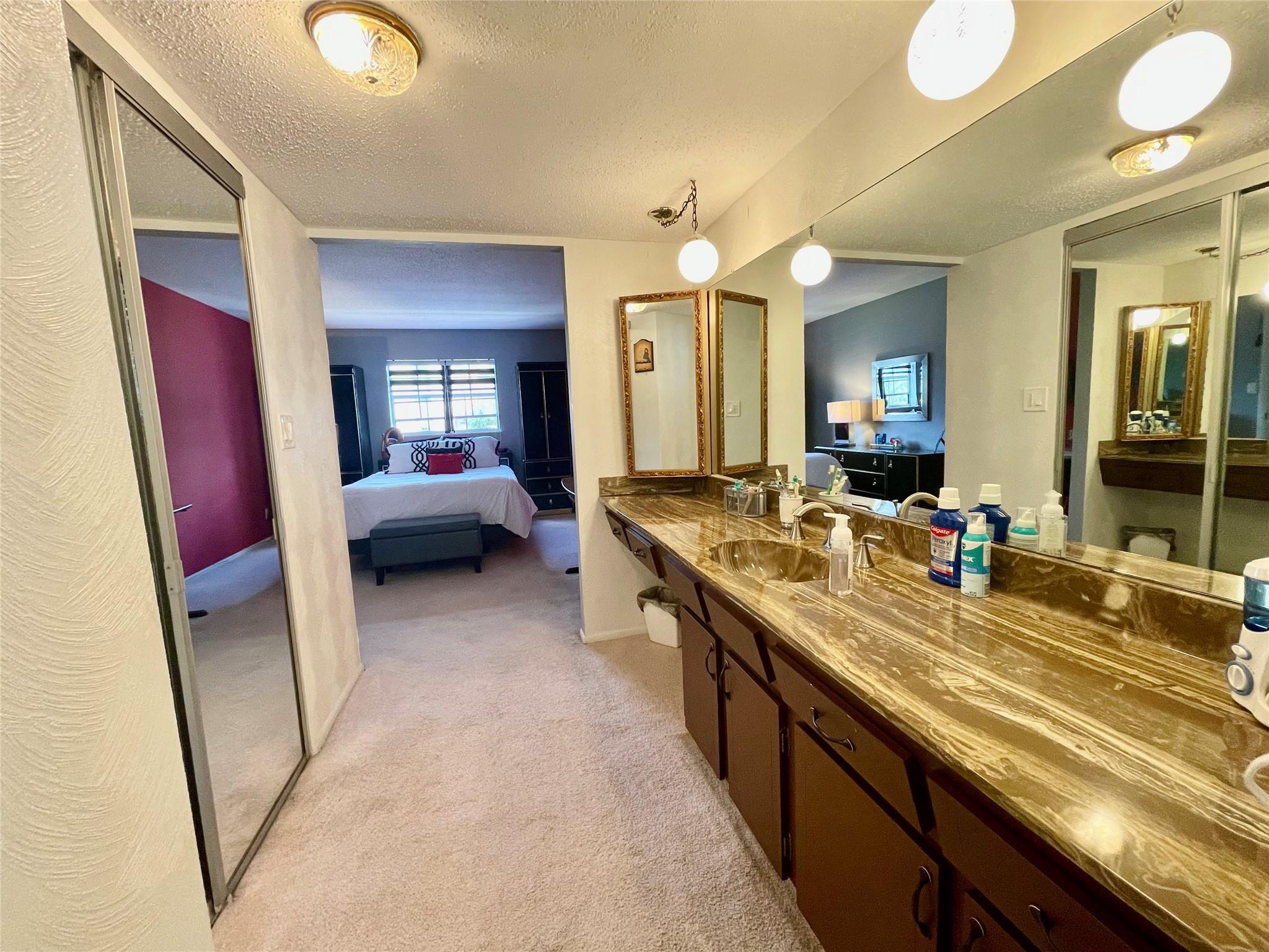 Ruby Condo - Residential