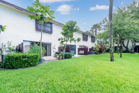 Tiny photo for 3727 Carambola Circle N #2823, Coconut Creek, FL 33066 (MLS # B26050609)