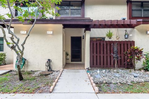 Tiny photo for 3727 Carambola Circle N #2823, Coconut Creek, FL 33066 (MLS # B26050609)