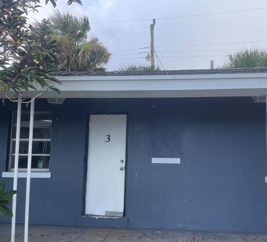 One bedroom one bathroom unit with water included located just a few blocks from the Intracoastal. New kitchen and bathroom. Publix is located around the block. Close to both West Palm and Palm Beach Gardens as well as mass transit. Make an appointment today! Income must be $3100 per month, $43 per person for credit and background. $100 admin fee due at move in. Must see most recent month of paystubs or two months of bank statements and photo ID in order to schedule a tour. No exceptions.