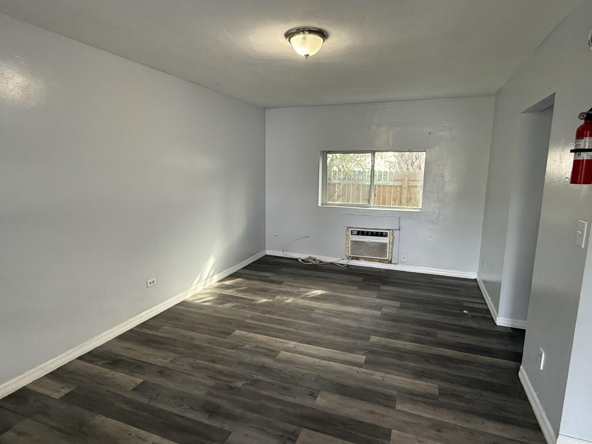 INLET SHORES - Residential Lease