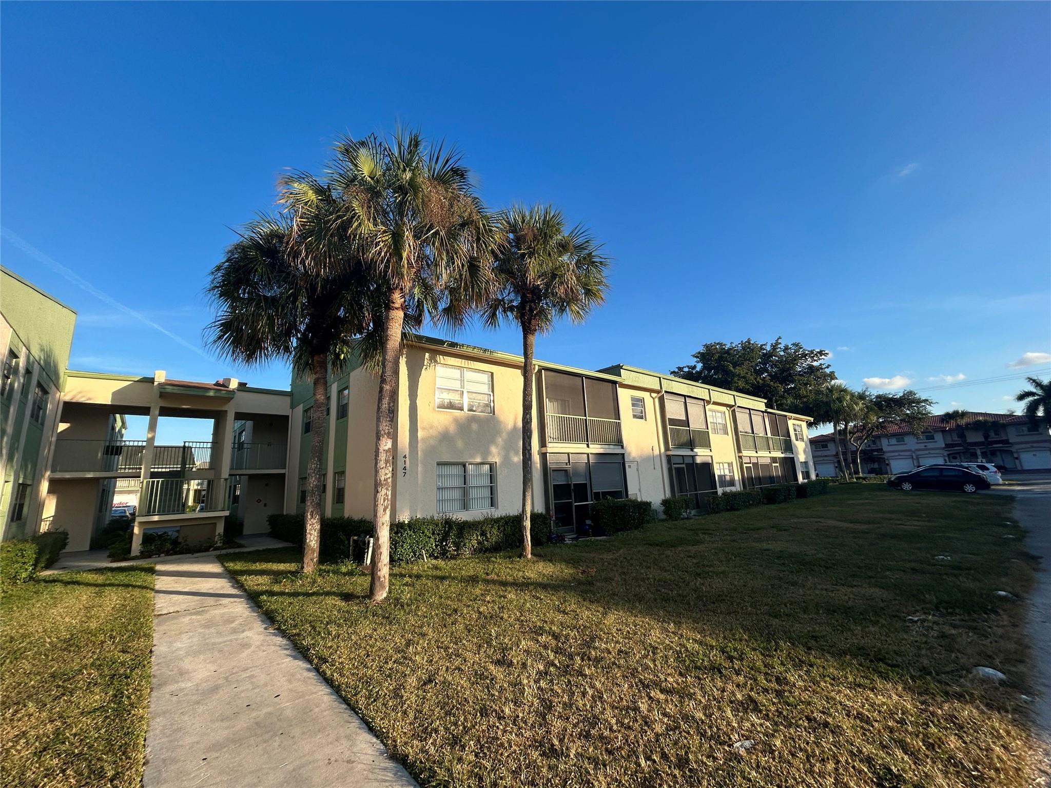 RAMBLEWOOD EAST CONDO - Residential Lease