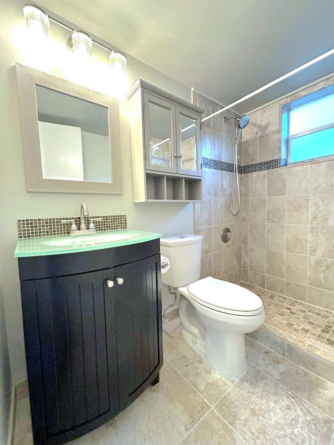 RAMBLEWOOD EAST CONDO - Residential Lease