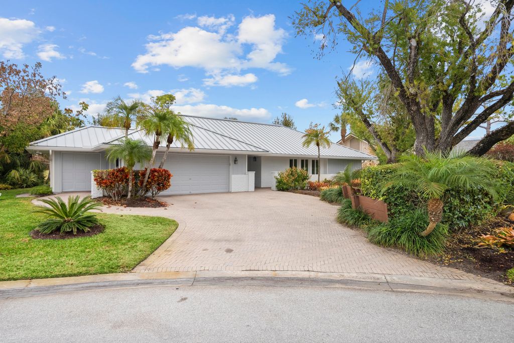 Photo of 6061 SE Medinah Lane, Stuart, FL 34997 (MLS # R11163385)