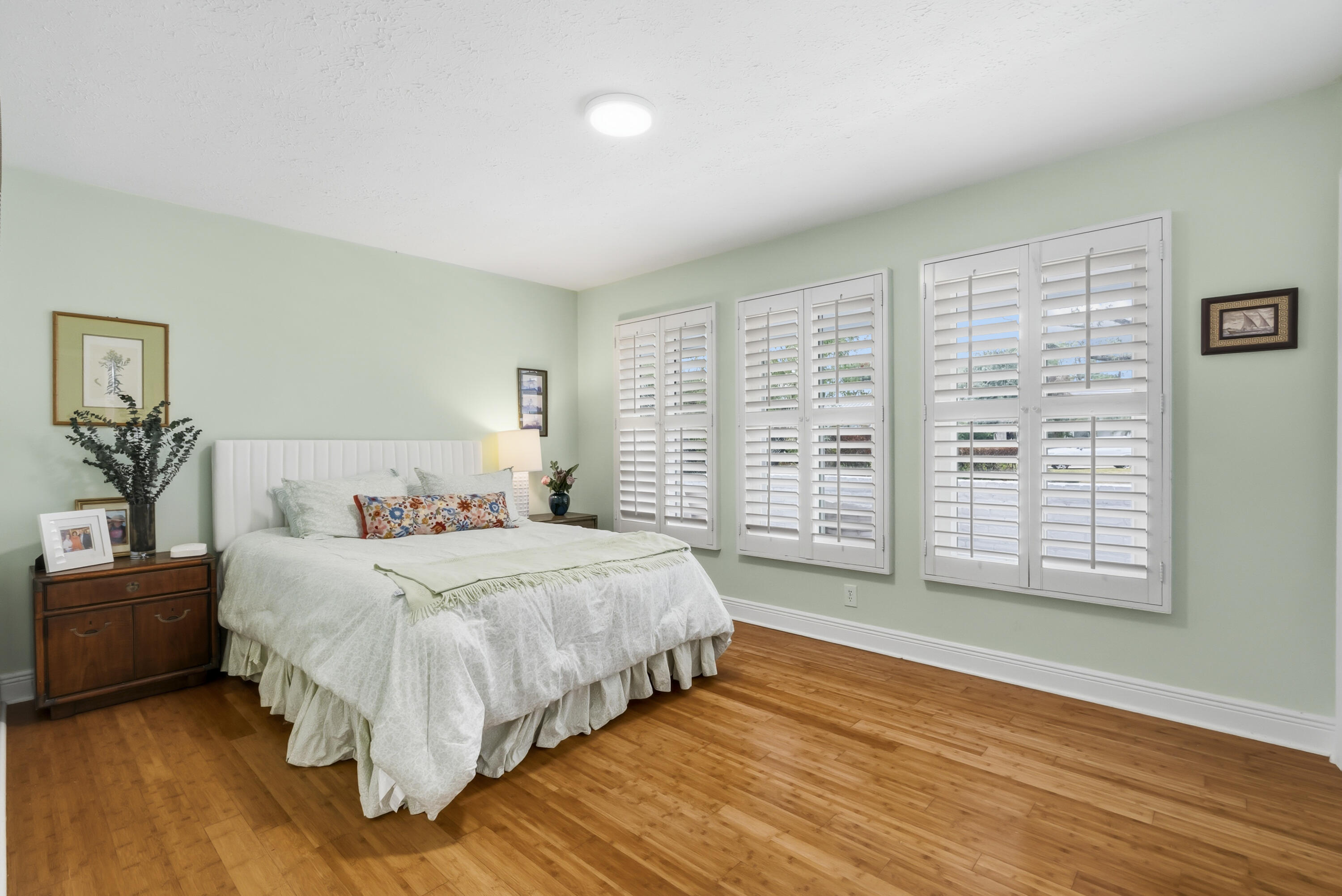 MARINER SANDS COUNTRY CLUB - Residential