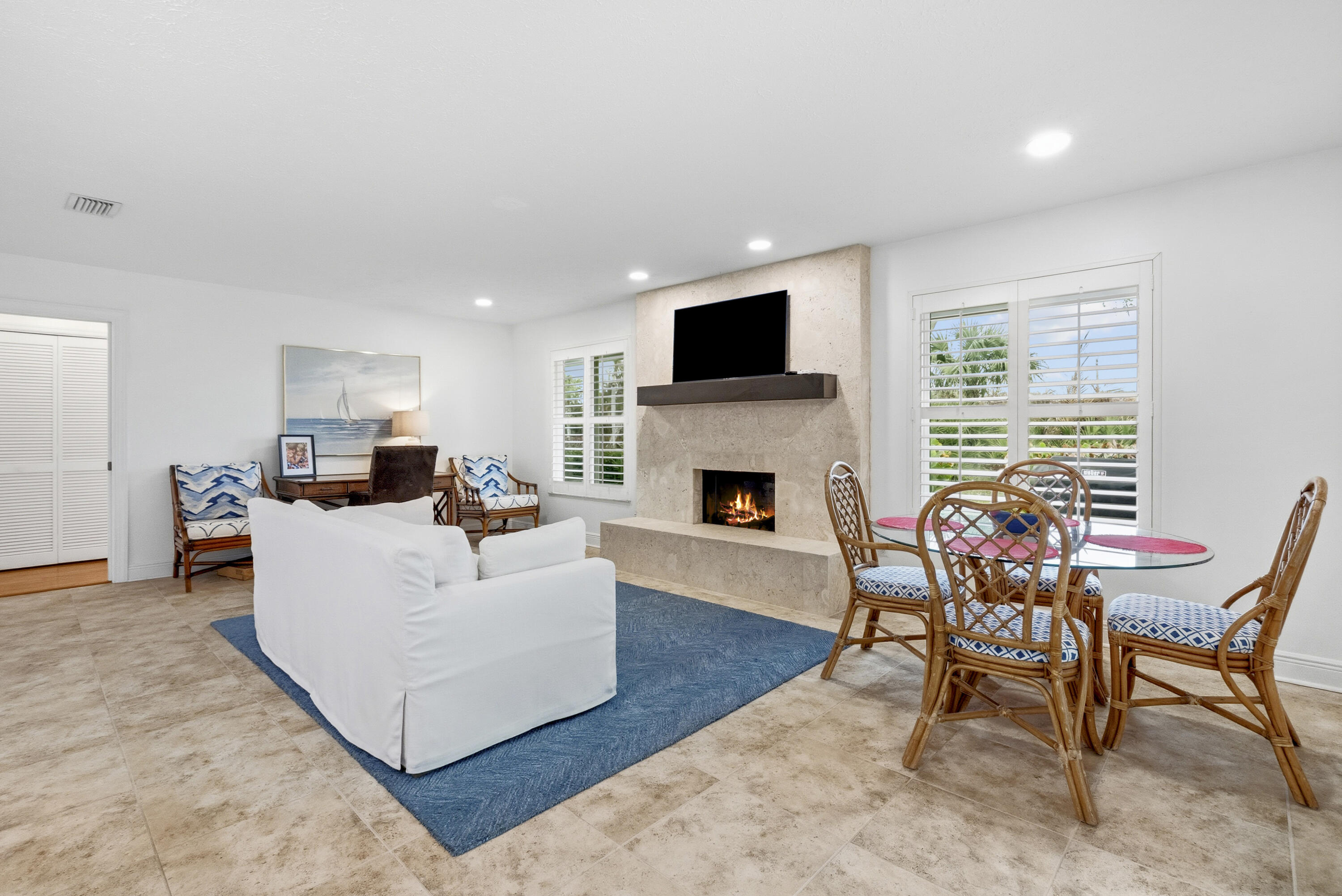 MARINER SANDS COUNTRY CLUB - Residential