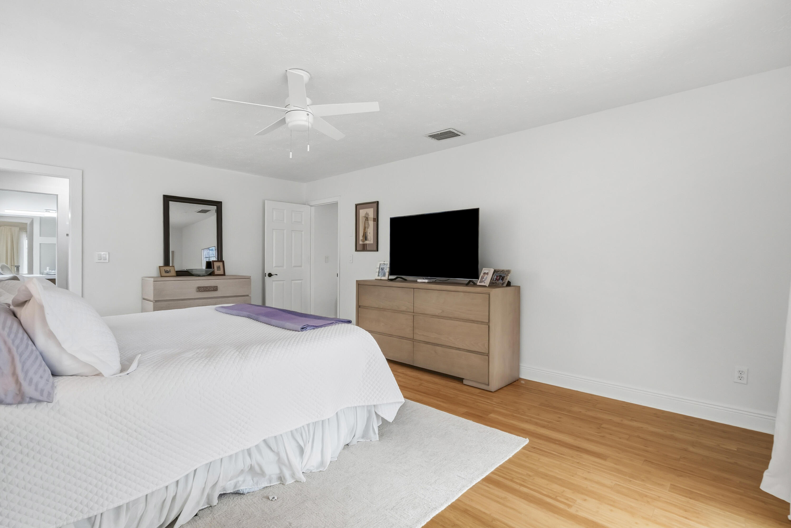 MARINER SANDS COUNTRY CLUB - Residential