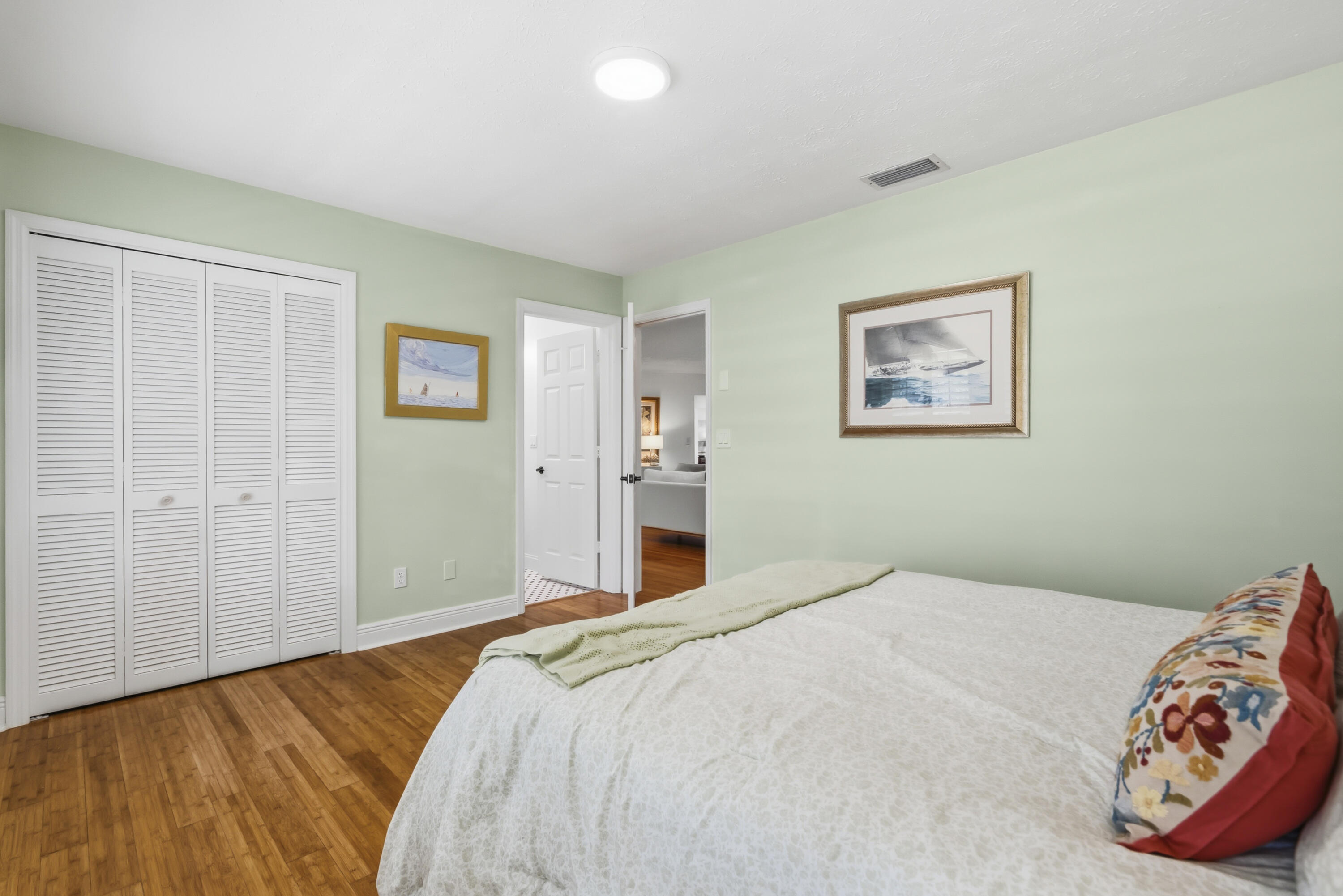 MARINER SANDS COUNTRY CLUB - Residential