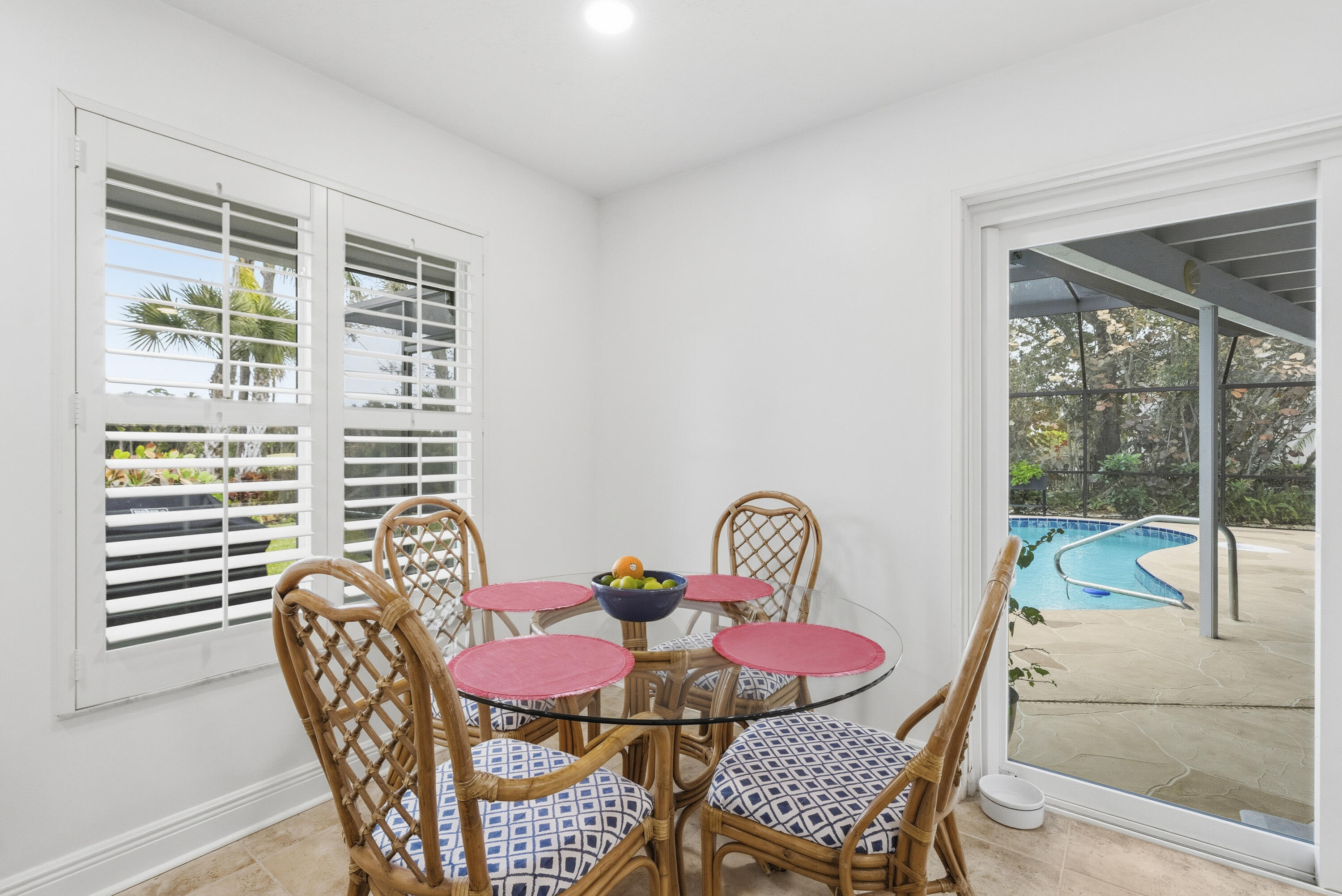 MARINER SANDS COUNTRY CLUB - Residential