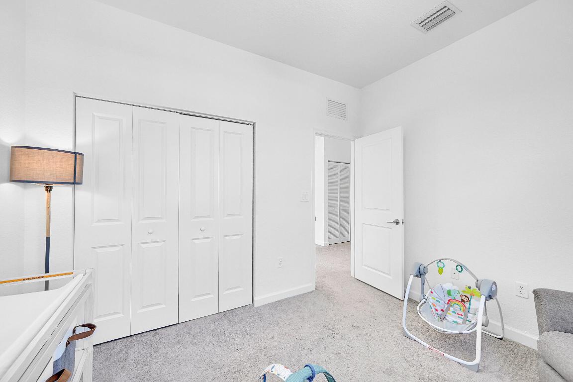 VIEWPOINT AT VISTA LAGO - Residential