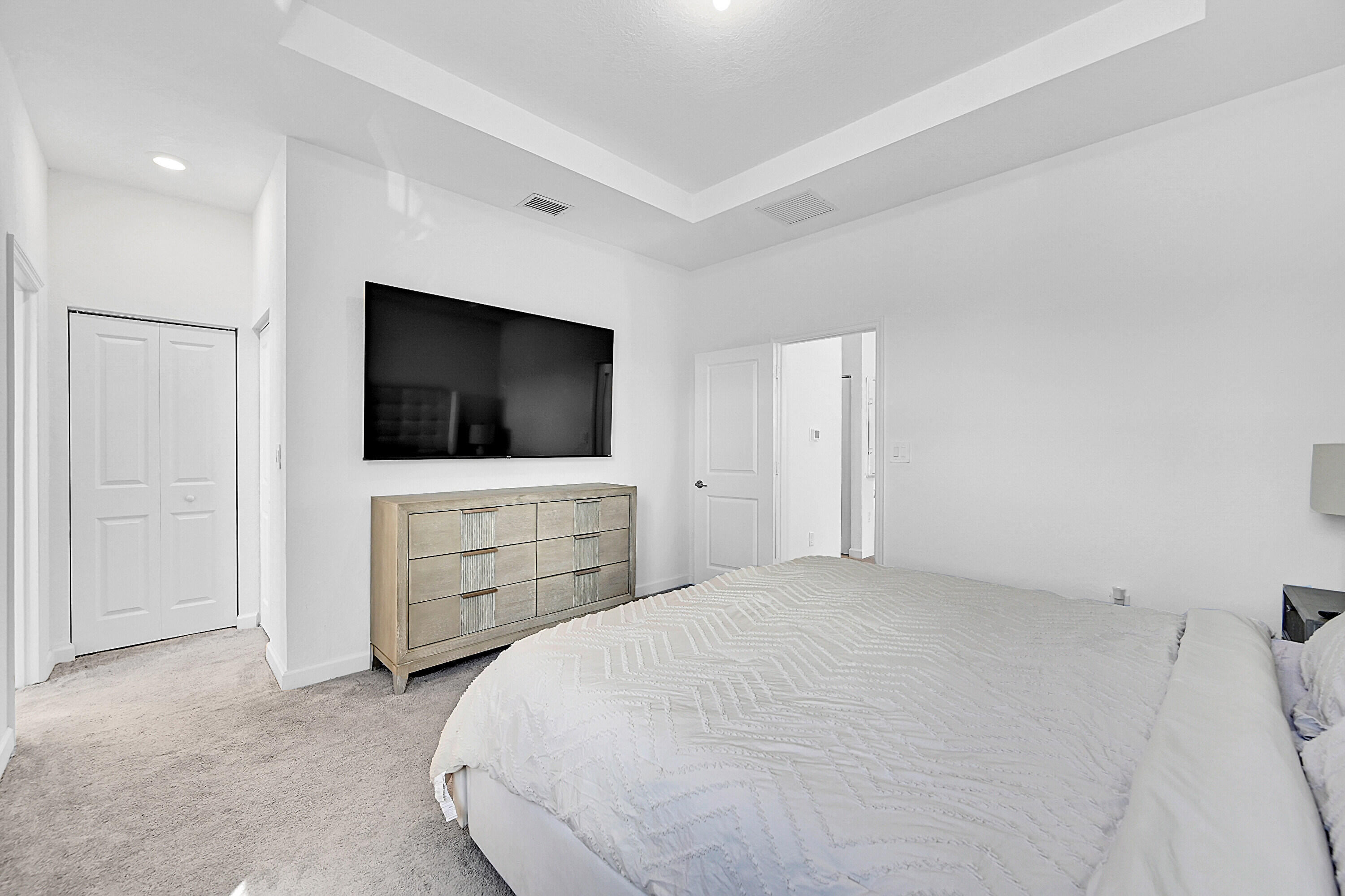 VIEWPOINT AT VISTA LAGO - Residential