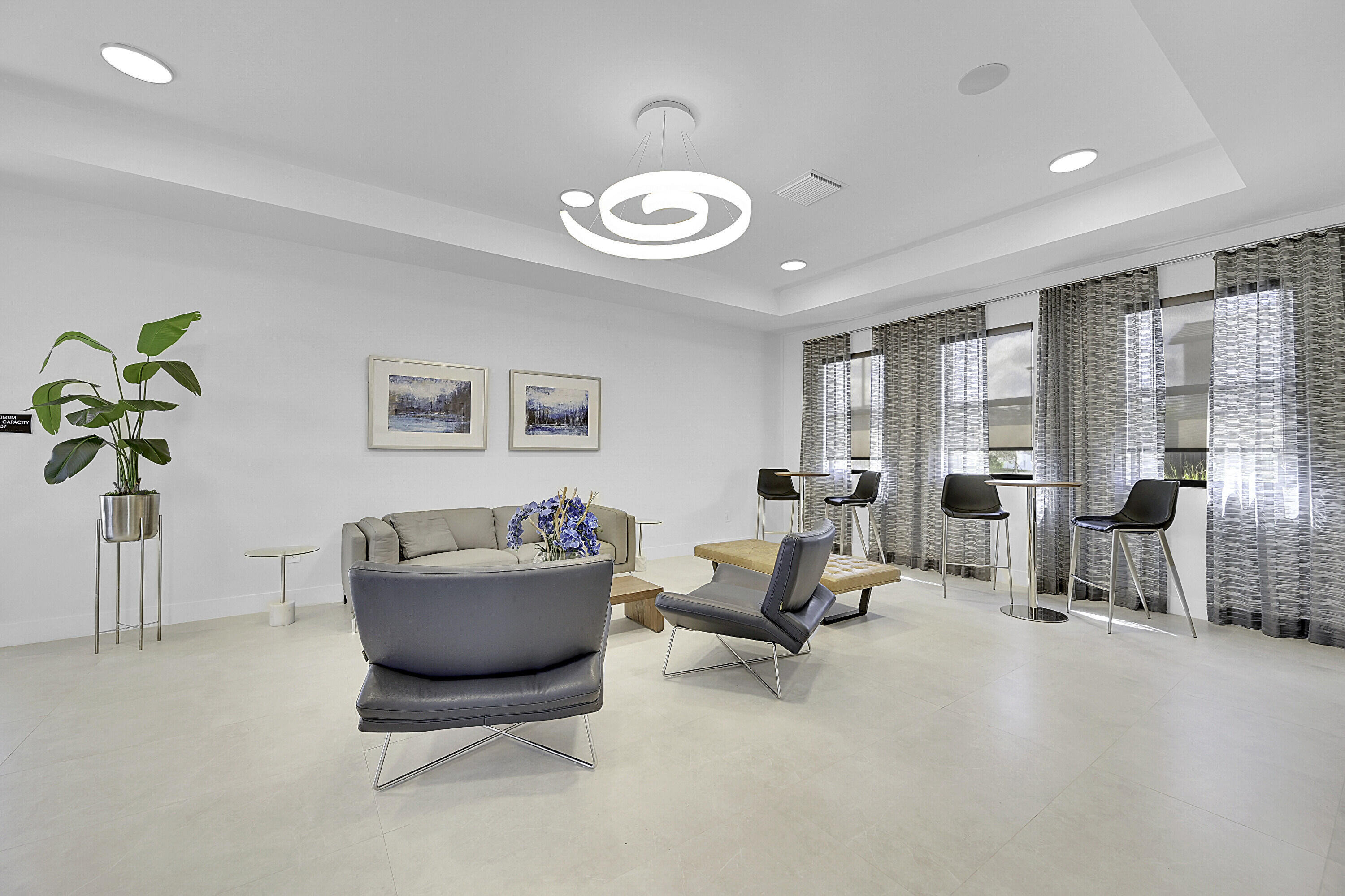 VIEWPOINT AT VISTA LAGO - Residential