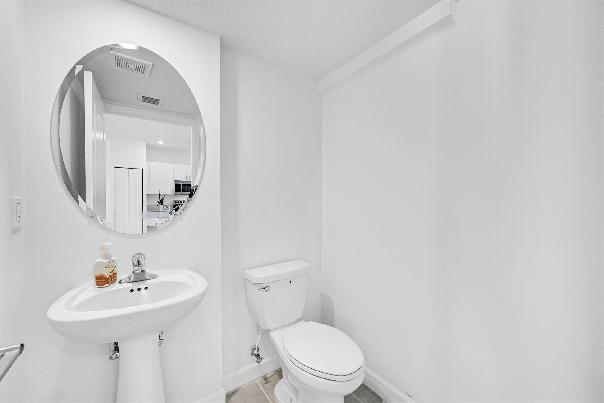 VIEWPOINT AT VISTA LAGO - Residential