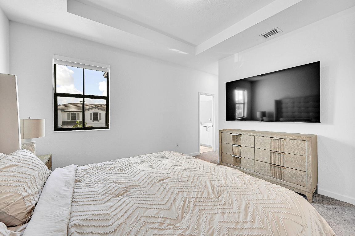 VIEWPOINT AT VISTA LAGO - Residential