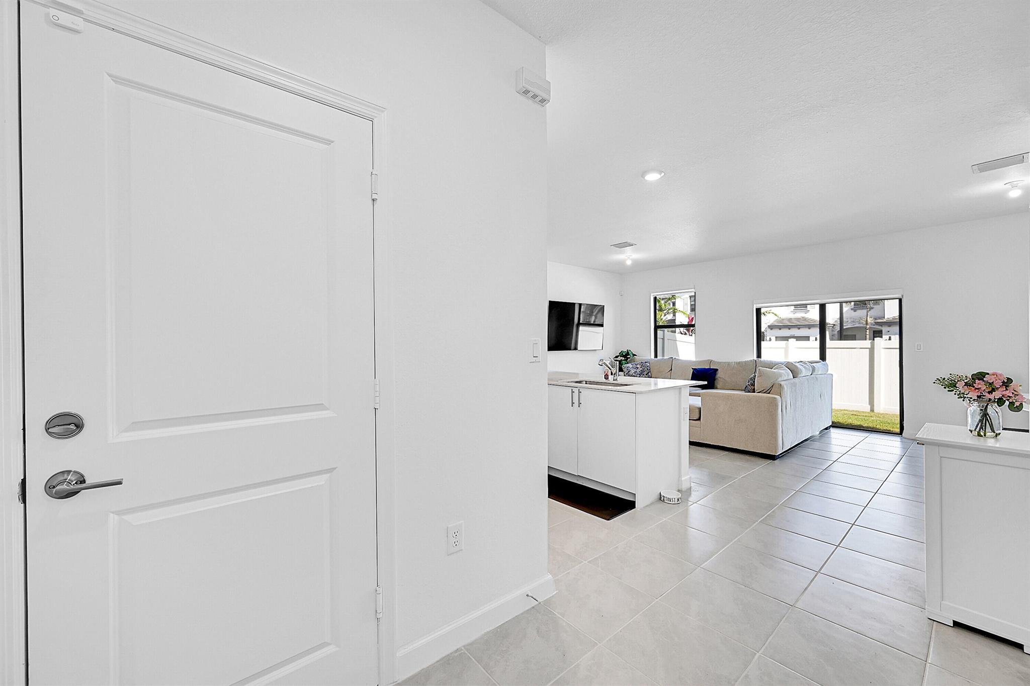 VIEWPOINT AT VISTA LAGO - Residential