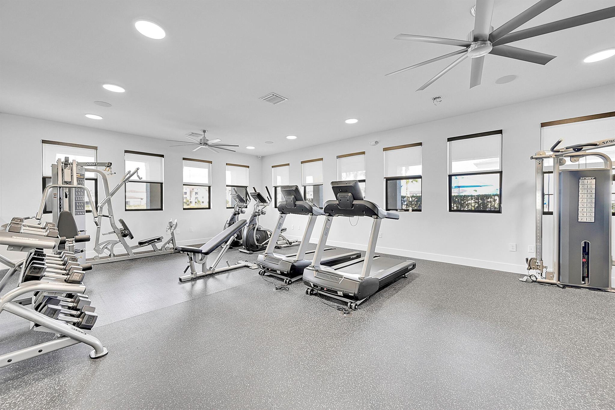 VIEWPOINT AT VISTA LAGO - Residential